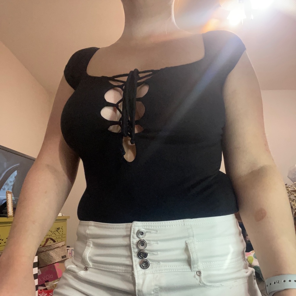 Fashion Nova tie front body suit